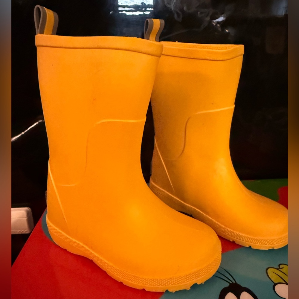 Totes toddler yellow rain boots
